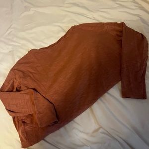 lululemon 3/4 sleeve shirt